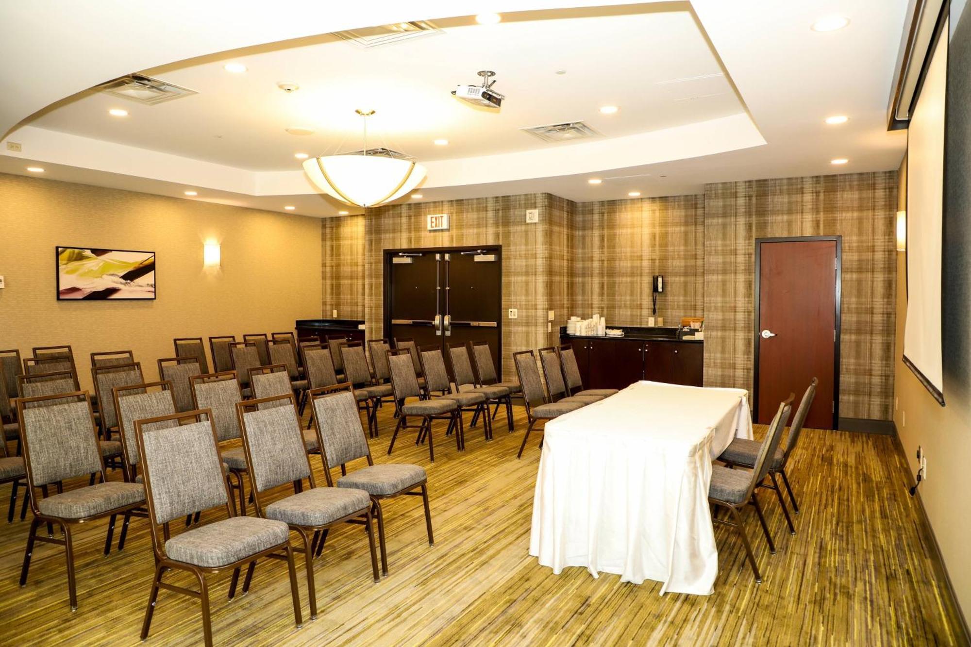 Courtyard By Marriott Toronto Brampton Otel Dış mekan fotoğraf