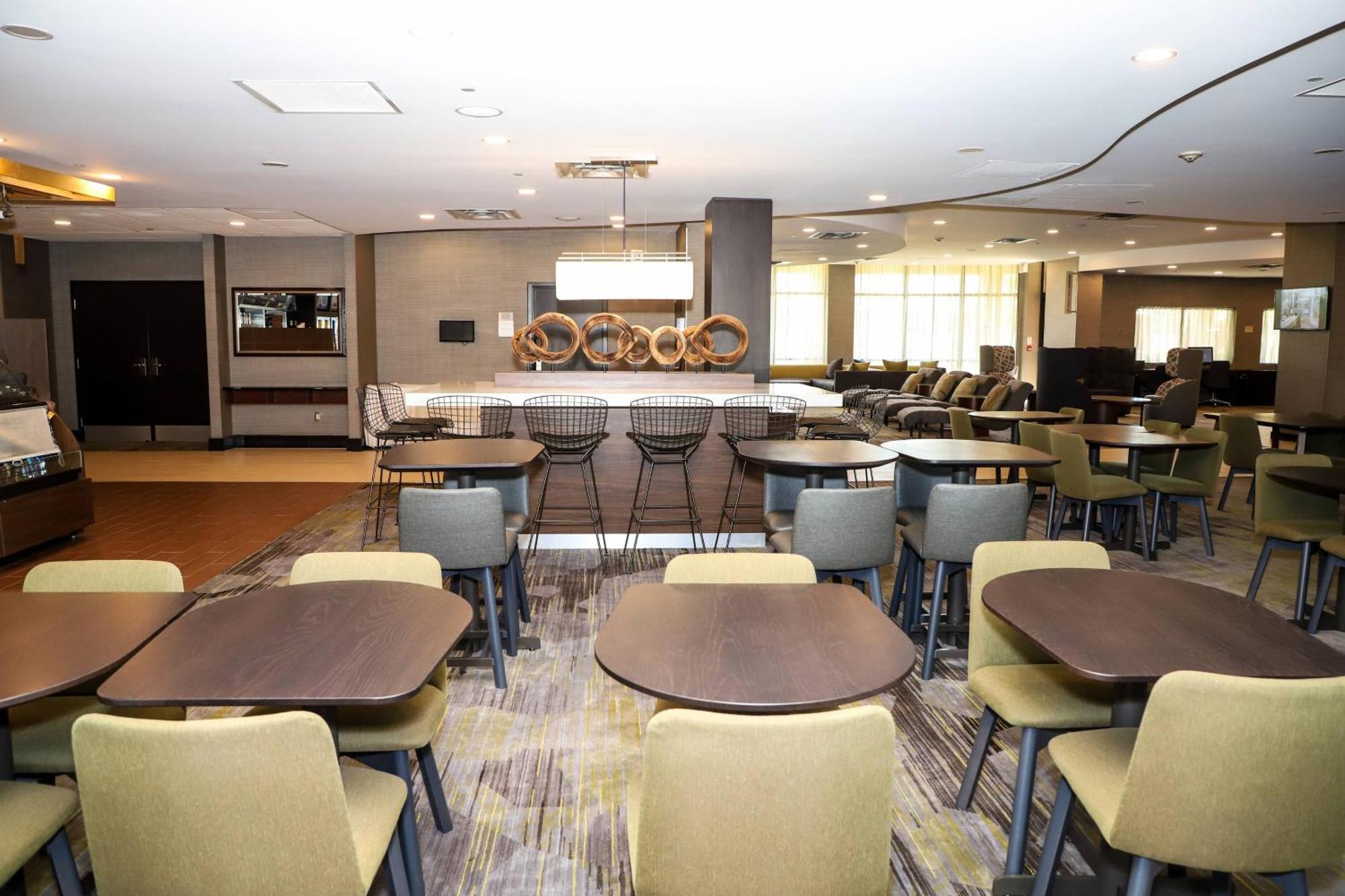 Courtyard By Marriott Toronto Brampton Otel Dış mekan fotoğraf