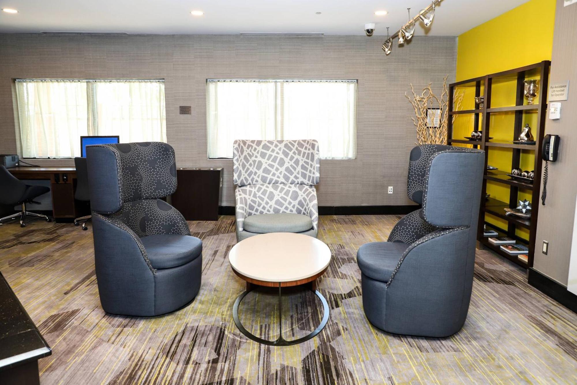 Courtyard By Marriott Toronto Brampton Otel Dış mekan fotoğraf