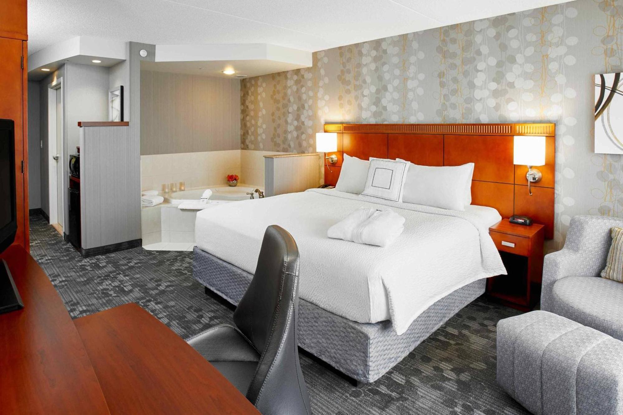 Courtyard By Marriott Toronto Brampton Otel Dış mekan fotoğraf