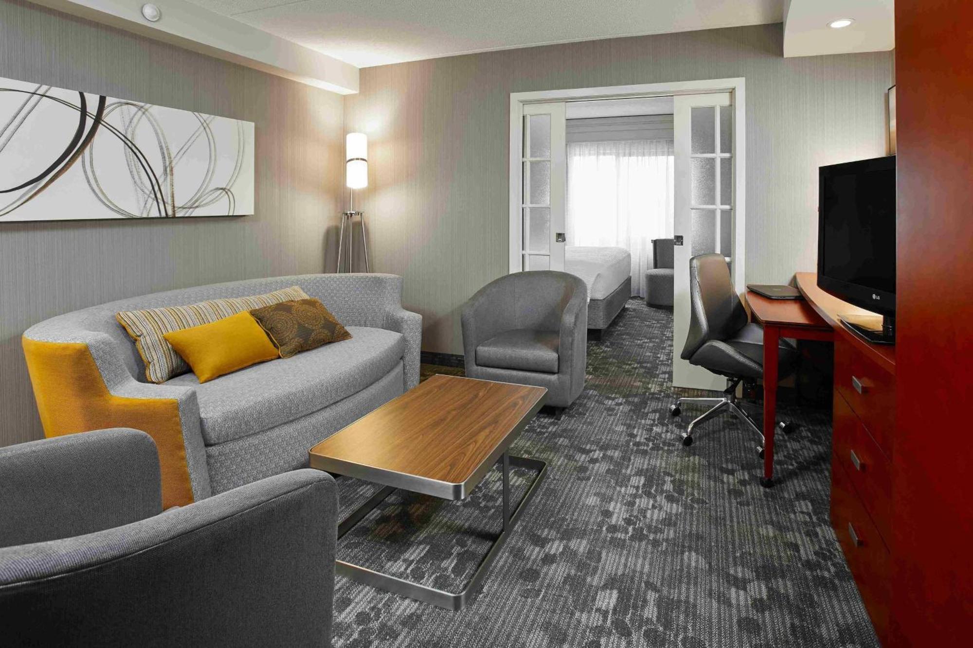 Courtyard By Marriott Toronto Brampton Otel Dış mekan fotoğraf