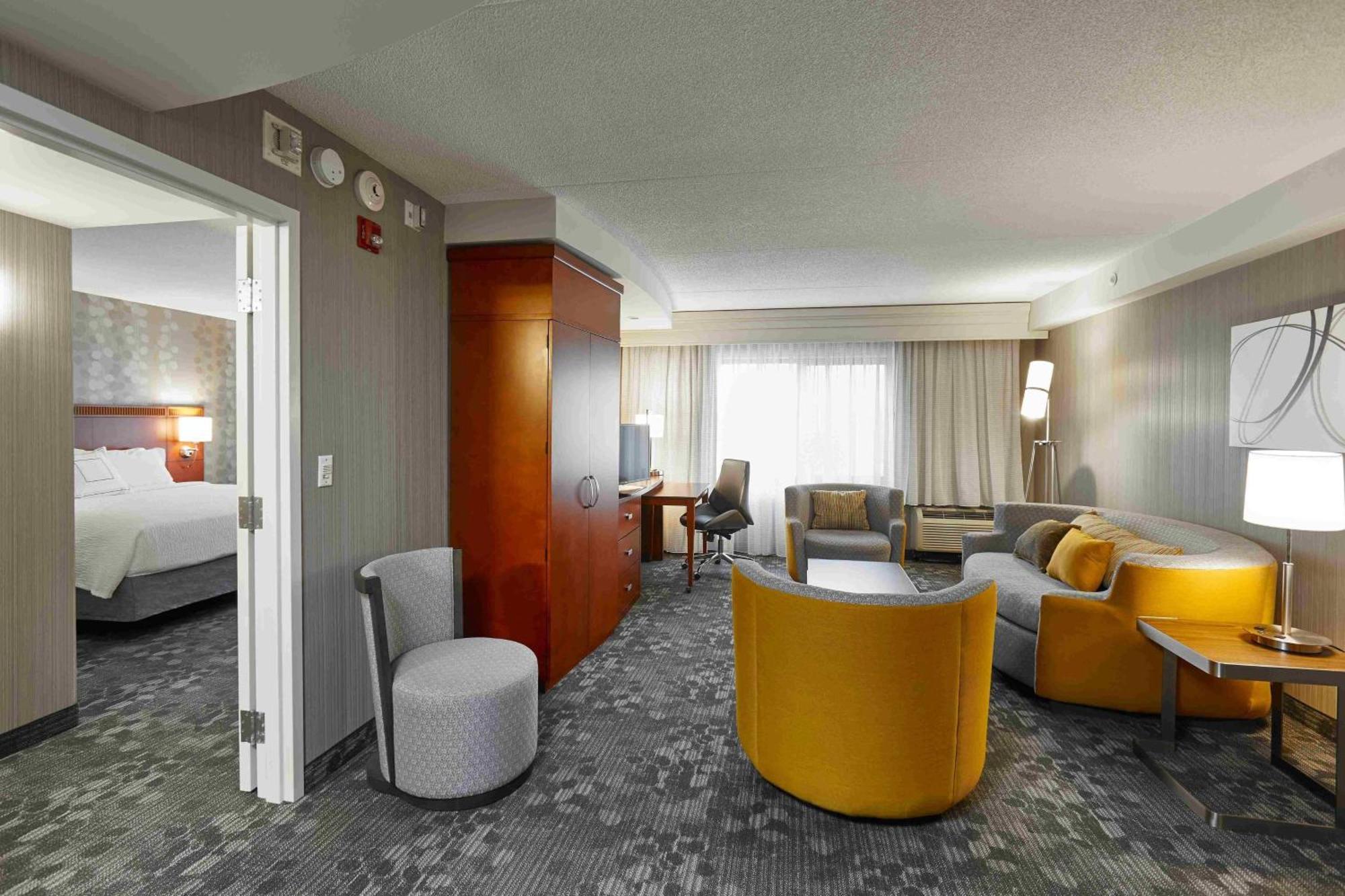 Courtyard By Marriott Toronto Brampton Otel Dış mekan fotoğraf